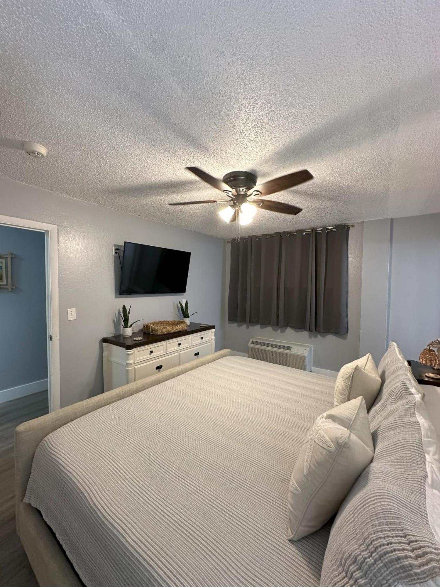 דייטונה ביץ' Seabliss, Oceanfront 1St Floor Cozy Condo חדר תמונה